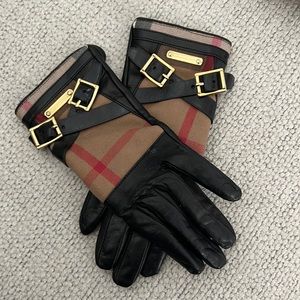 Authentic Burberry Leather gloves